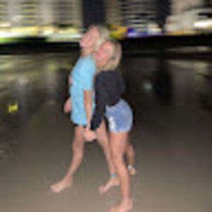 Meet your Posher, Izzy